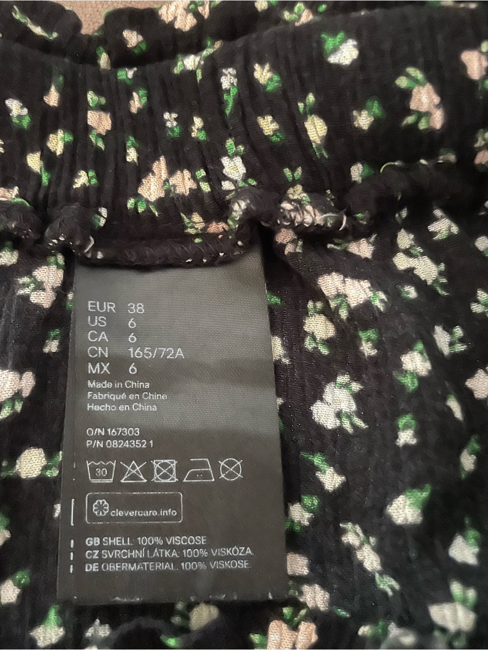 Divided by H&M Black Floral Women Shorts - Picture 6 of 6